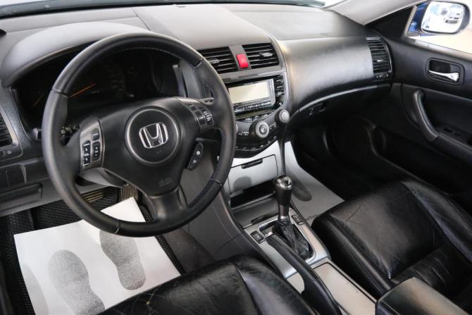 Honda Accord VII Рестайлинг с пробегом 2006 года, цена 899 000 рублей, 364000 км, седан, Автокод Объявления