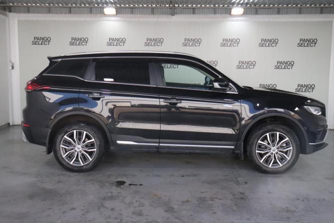 Geely Atlas II с пробегом 2023 года, цена 2 188 000 рублей, 46668 км, внедорожник, Автокод Объявления