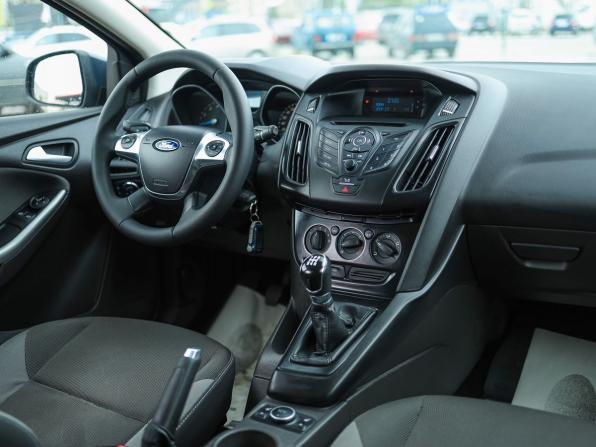 Ford Focus III с пробегом 2013 года, цена 979 000 рублей, 67304 км, хэтчбек, Автокод Объявления