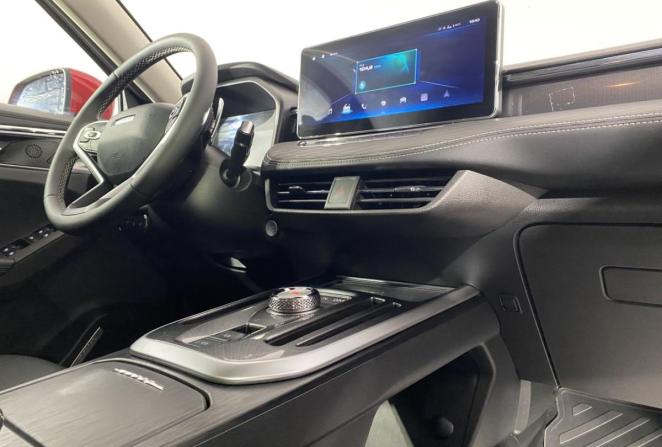 Haval Jolion I Рестайлинг с пробегом 2023 года, цена 2 000 000 рублей, 25980 км, внедорожник, Автокод Объявления