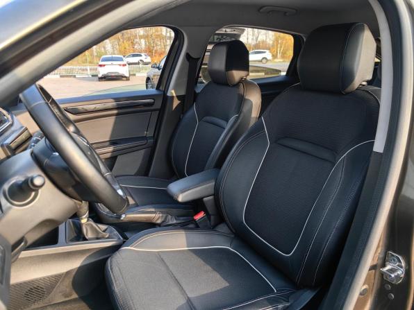 Renault Arkana I с пробегом 2019 года, цена 1 349 000 рублей, 107207 км, внедорожник, Автокод Объявления