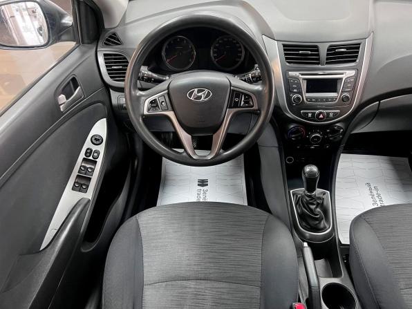 Hyundai Solaris I Рестайлинг с пробегом 2015 года, цена 830 000 рублей, 97239 км, хэтчбек, Автокод Объявления