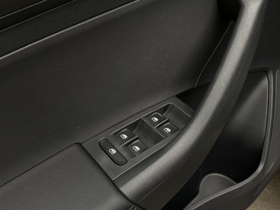 Skoda Rapid I Рестайлинг Москва  - изображение 18