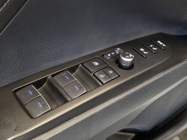 Toyota Camry VIII (XV70) Рестайлинг с пробегом 2022 года, цена 2 590 000 рублей, 105900 км, седан, Автокод Объявления