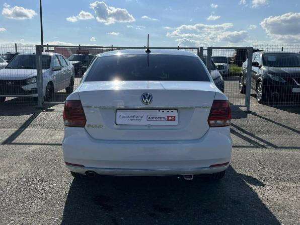Volkswagen Polo V Рестайлинг с пробегом 2017 года, цена 995 000 рублей, 158372 км, седан, Автокод Объявления