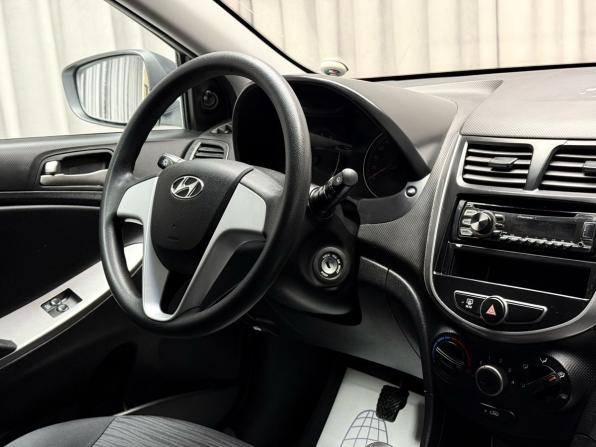 Hyundai Solaris I Рестайлинг с пробегом 2016 года, цена 929 000 рублей, 73000 км, седан, Автокод Объявления
