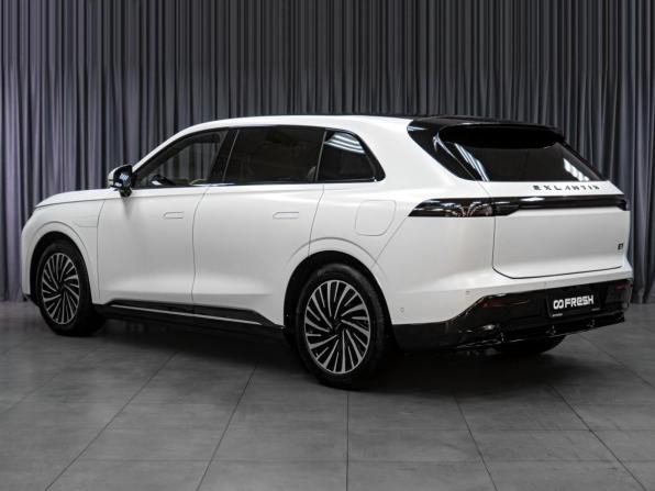 Exeed Exlantix ET с пробегом 2025 года, цена 5 679 000 рублей, 5203 км, внедорожник, Автокод Объявления