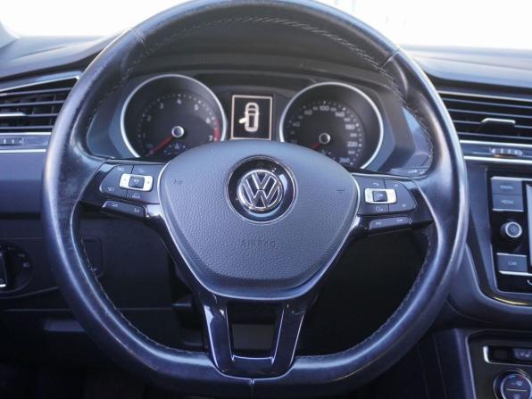 Volkswagen Tiguan II с пробегом 2017 года, цена 1 800 000 рублей, 110946 км, внедорожник, Автокод Объявления