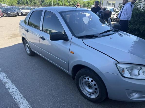 Lada (ВАЗ) Granta I с пробегом 2013 года, цена 300 000 рублей, 220000 км, седан, Автокод Объявления