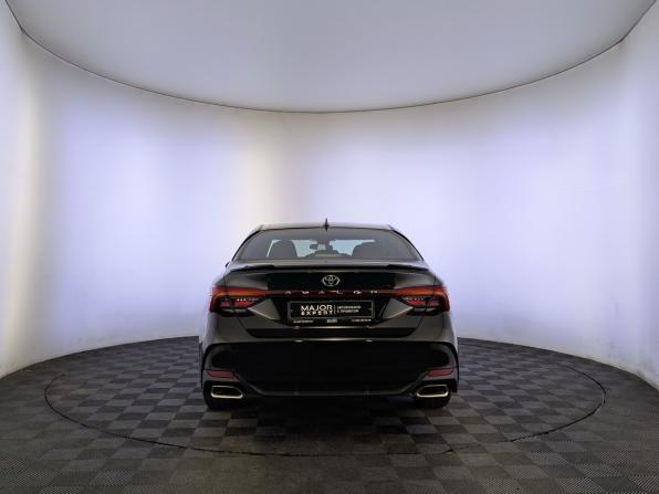 Toyota Avalon V с пробегом 2022 года, цена 3 335 000 рублей, 61953 км, седан, Автокод Объявления