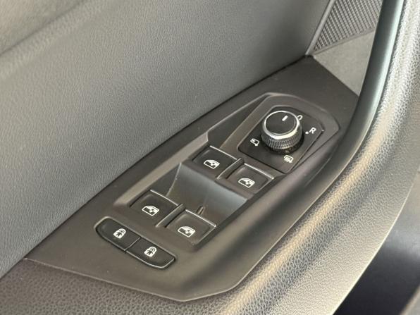 Volkswagen Touareg III с пробегом 2019 года, цена 4 920 000 рублей, 156939 км, внедорожник, Автокод Объявления