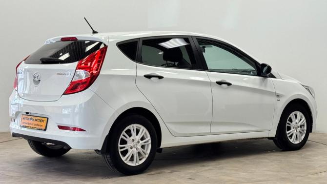 Hyundai Solaris I Рестайлинг с пробегом 2015 года, цена 1 115 000 рублей, 56525 км, хэтчбек, Автокод Объявления