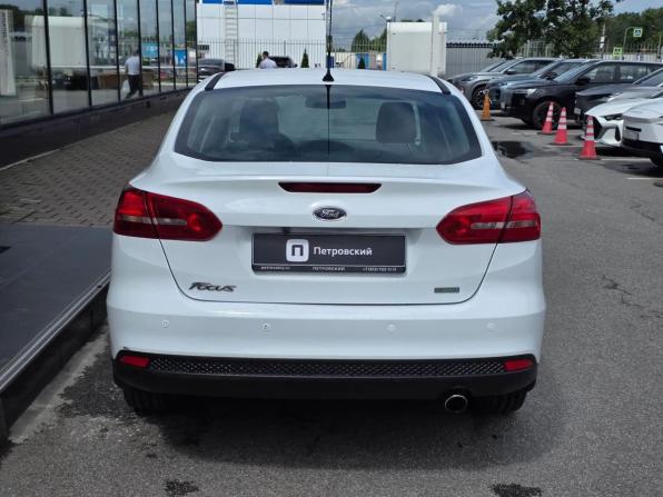 Ford Focus III Рестайлинг с пробегом 2016 года, цена 1 090 000 рублей, 129635 км, седан, Автокод Объявления