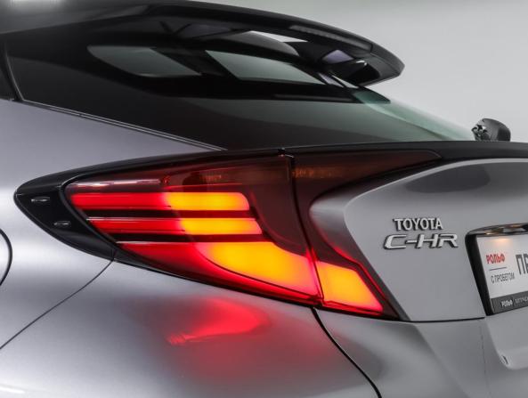 Toyota C-HR I Рестайлинг с пробегом 2021 года, цена 2 500 000 рублей, 105605 км, внедорожник, Автокод Объявления
