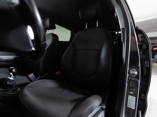 Kia Rio III Рестайлинг с пробегом 2016 года, цена 899 000 рублей, 155126 км, хэтчбек, Автокод Объявления
