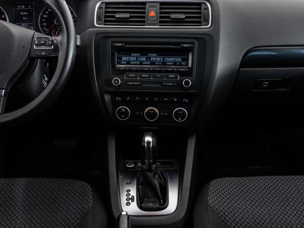 Volkswagen Jetta VI с пробегом 2012 года, цена 849 000 рублей, 204508 км, седан, Автокод Объявления