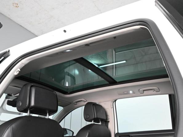 Volkswagen Tiguan II с пробегом 2018 года, цена 2 599 000 рублей, 109651 км, внедорожник, Автокод Объявления