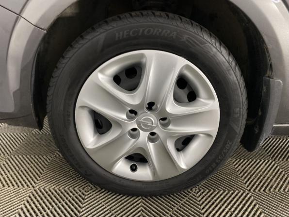 Opel Astra H Рестайлинг с пробегом 2011 года, цена 815 000 рублей, 110000 км, универсал, Автокод Объявления
