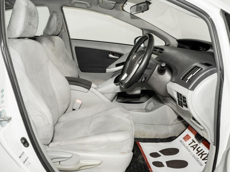 Toyota Prius III (XW30) Иркутск  - изображение 5
