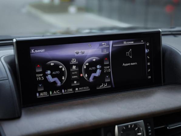 Lexus LX III Рестайлинг 2 с пробегом 2016 года, цена 6 499 000 рублей, 239708 км, внедорожник, Автокод Объявления