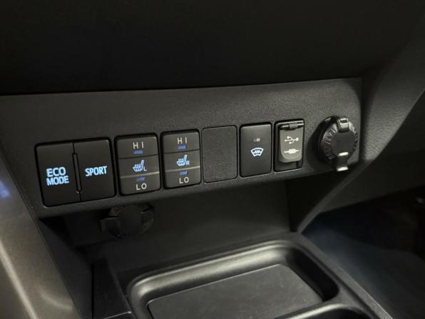 Toyota RAV4 IV (XA40) Рестайлинг с пробегом 2019 года, цена 2 775 000 рублей, 69886 км, внедорожник, Автокод Объявления