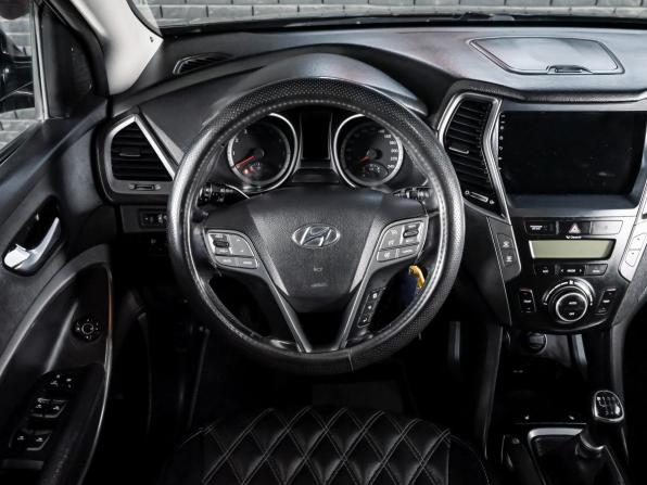 Hyundai Santa Fe III с пробегом 2012 года, цена 1 600 000 рублей, 234469 км, внедорожник, Автокод Объявления