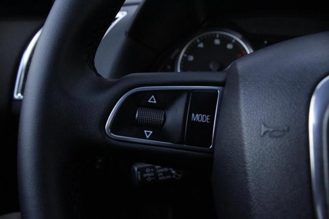 Audi Q5 I (8R) с пробегом 2009 года, цена 1 350 000 рублей, 256147 км, внедорожник, Автокод Объявления