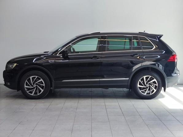 Volkswagen Tiguan II с пробегом 2018 года, цена 2 750 000 рублей, 105000 км, внедорожник, Автокод Объявления