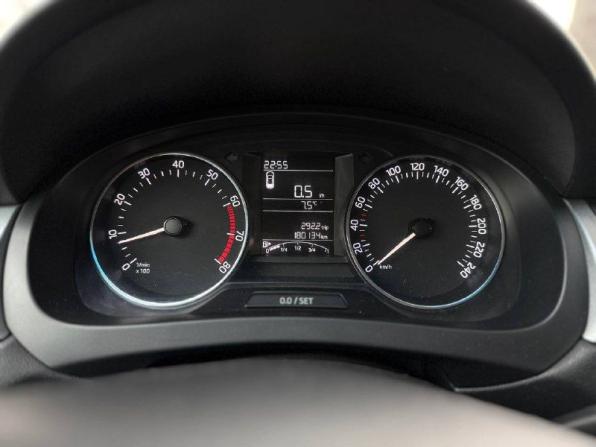 Skoda Rapid I с пробегом 2016 года, цена 880 000 рублей, 179311 км, лифтбек, Автокод Объявления
