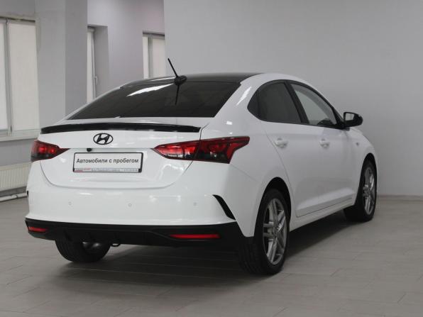 Hyundai Solaris II Рестайлинг с пробегом 2021 года, цена 1 599 900 рублей, 83671 км, седан, Автокод Объявления