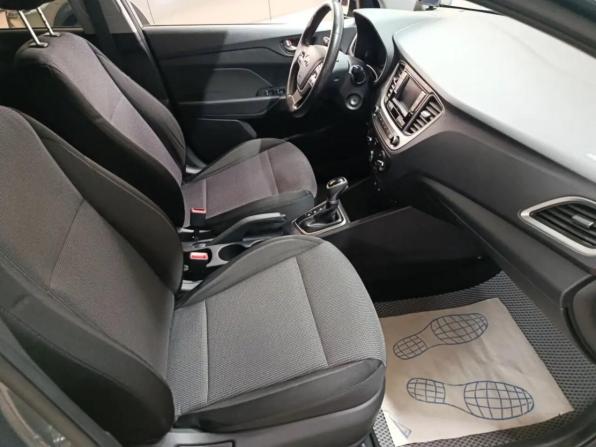 Hyundai Solaris II с пробегом 2017 года, цена 1 280 000 рублей, 76853 км, седан, Автокод Объявления