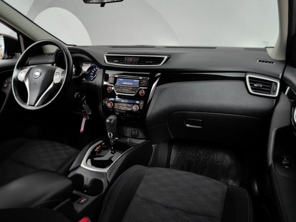 Nissan Qashqai II с пробегом 2018 года, цена 1 545 000 рублей, 140992 км, внедорожник, Автокод Объявления