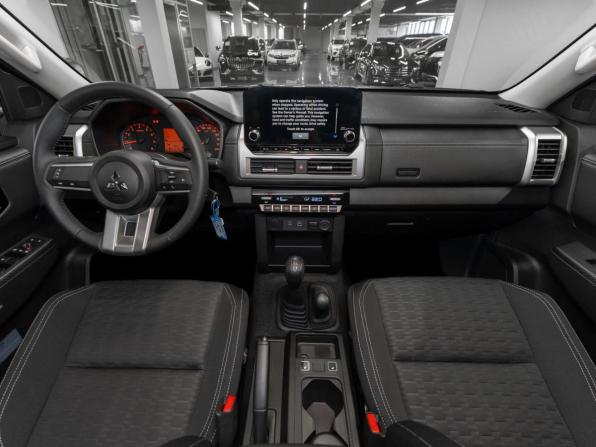 Mitsubishi L200 VI с пробегом 2025 года, цена 4 500 000 рублей, 42 км, пикап, Автокод Объявления