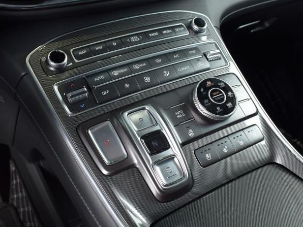 Hyundai Santa Fe IV Рестайлинг с пробегом 2021 года, цена 3 599 995 рублей, 108071 км, внедорожник, Автокод Объявления