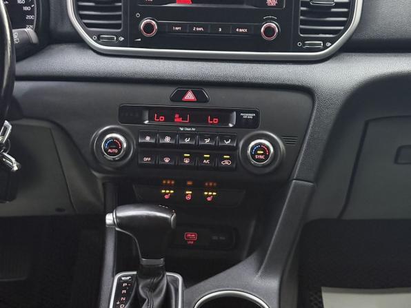 Kia Sportage IV Рестайлинг с пробегом 2018 года, цена 1 995 000 рублей, 99103 км, внедорожник, Автокод Объявления