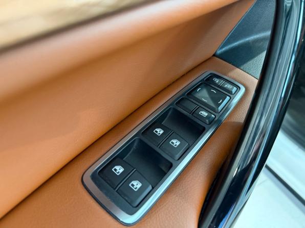 Lada (ВАЗ) Vesta I Рестайлинг (NG) с пробегом 2024 года, цена 1 285 900 рублей, 34402 км, седан, Автокод Объявления