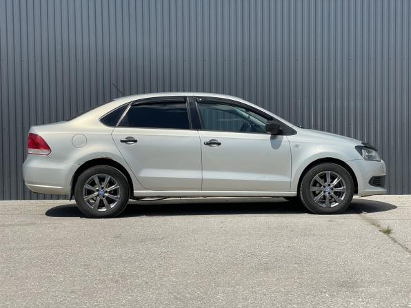 Volkswagen Polo V с пробегом 2013 года, цена 200 000 рублей, 220000 км, седан, Автокод Объявления