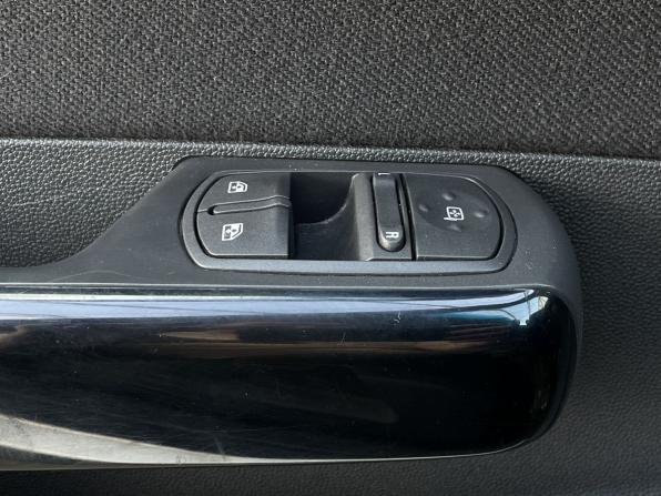 Opel Corsa D Рестайлинг II с пробегом 2011 года, цена 555 000 рублей, 172142 км, хэтчбек, Автокод Объявления