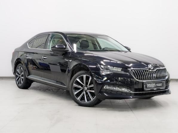 Skoda Superb III Рестайлинг с пробегом 2025 года, цена 3 775 000 рублей, 19557 км, лифтбек, Автокод Объявления