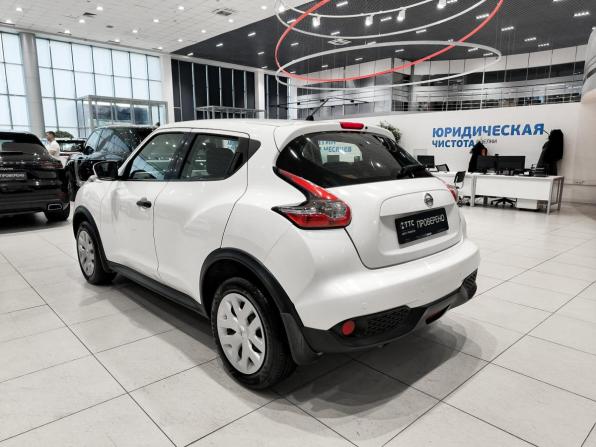 Nissan Juke I с пробегом 2014 года, цена 890 000 рублей, 211819 км, внедорожник, Автокод Объявления