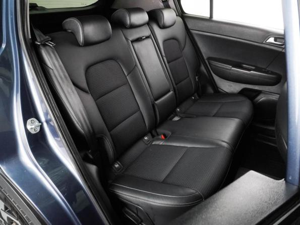 Kia Sportage IV Рестайлинг с пробегом 2019 года, цена 2 090 000 рублей, 200619 км, внедорожник, Автокод Объявления