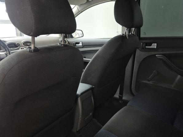 Ford Focus II с пробегом 2005 года, цена 299 000 рублей, 246642 км, седан, Автокод Объявления