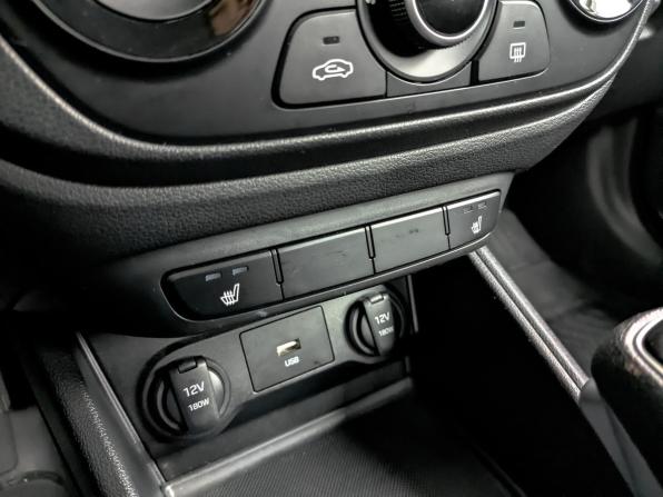 Hyundai Solaris II Рестайлинг с пробегом 2022 года, цена 1 495 000 рублей, 68296 км, седан, Автокод Объявления