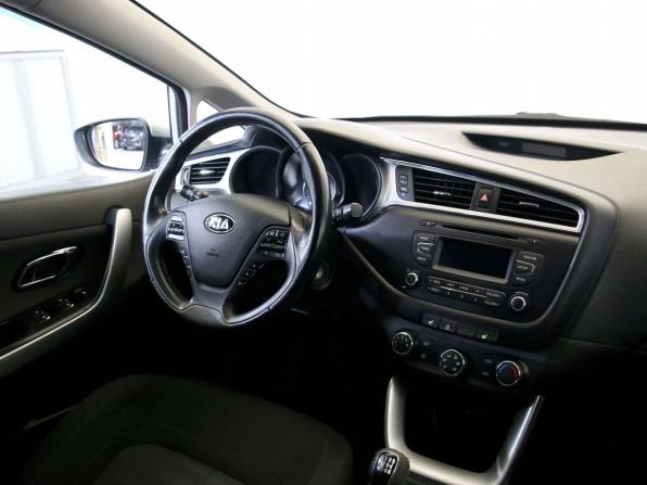 Kia Ceed II Рестайлинг с пробегом 2015 года, цена 825 000 рублей, 214845 км, хэтчбек, Автокод Объявления