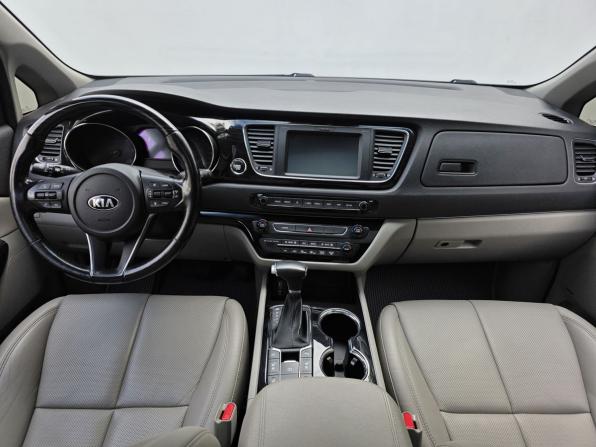 Kia Carnival III с пробегом 2019 года, цена 3 200 000 рублей, 84219 км, минивэн, Автокод Объявления