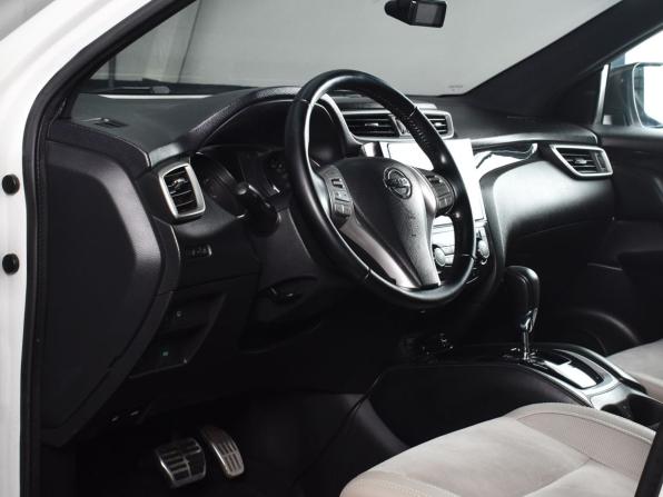 Nissan Qashqai II с пробегом 2014 года, цена 1 649 995 рублей, 97186 км, внедорожник, Автокод Объявления