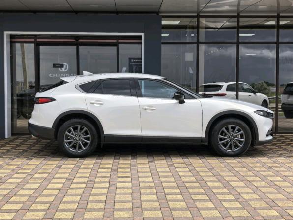 Mazda CX-4 I Рестайлинг с пробегом 2023 года, цена 2 730 000 рублей, 28842 км, внедорожник, Автокод Объявления