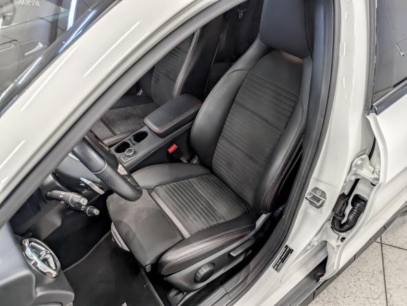Mercedes-Benz GLA I (X156) Рестайлинг с пробегом 2018 года, цена 2 550 000 рублей, 95501 км, внедорожник, Автокод Объявления