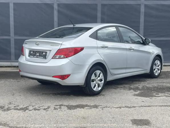 Hyundai Solaris I Рестайлинг с пробегом 2015 года, цена 1 050 000 рублей, 117000 км, седан, Автокод Объявления