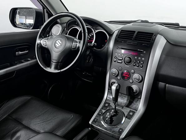 Suzuki Grand Vitara II Рестайлинг 2 с пробегом 2012 года, цена 880 000 рублей, 180000 км, внедорожник, Автокод Объявления